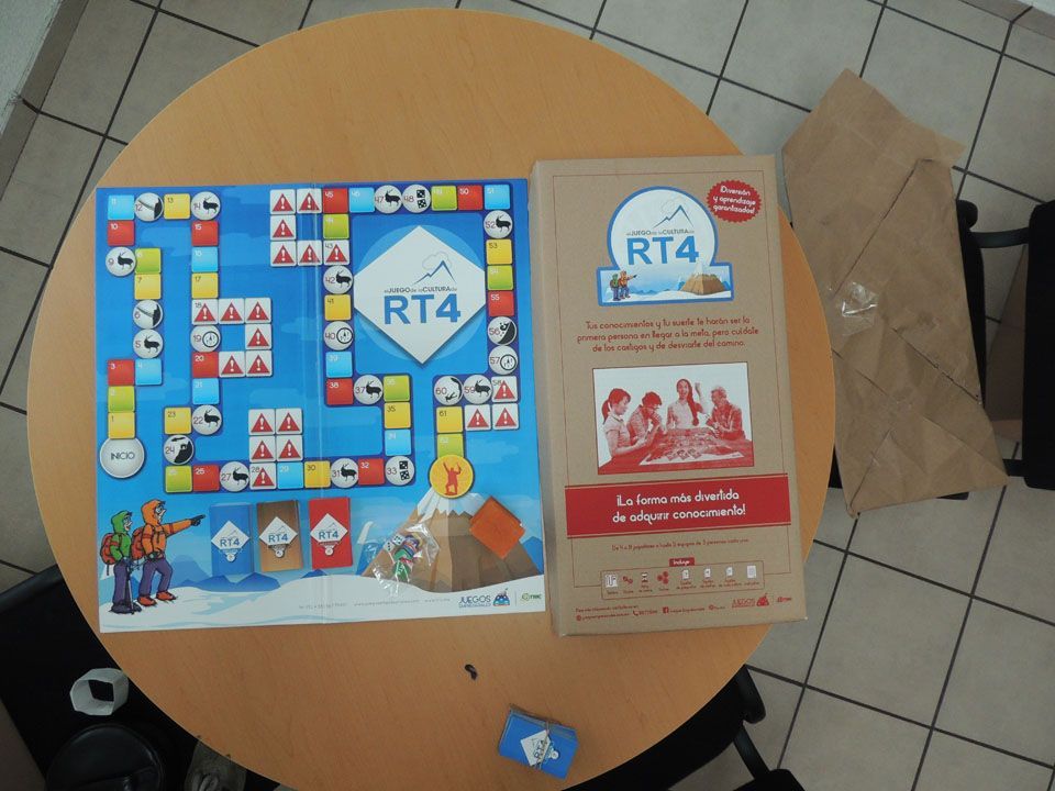 Juego de mesa Everest personalizado - Image 3