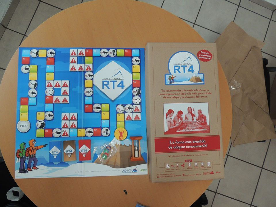 Juego de mesa Everest personalizado - Image 4